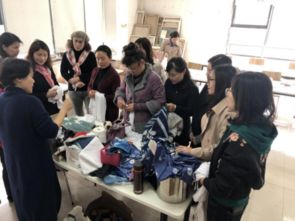 指尖生花，文化相融——記國際文化交流學(xué)院女教工扎染體驗(yàn)活動(dòng)